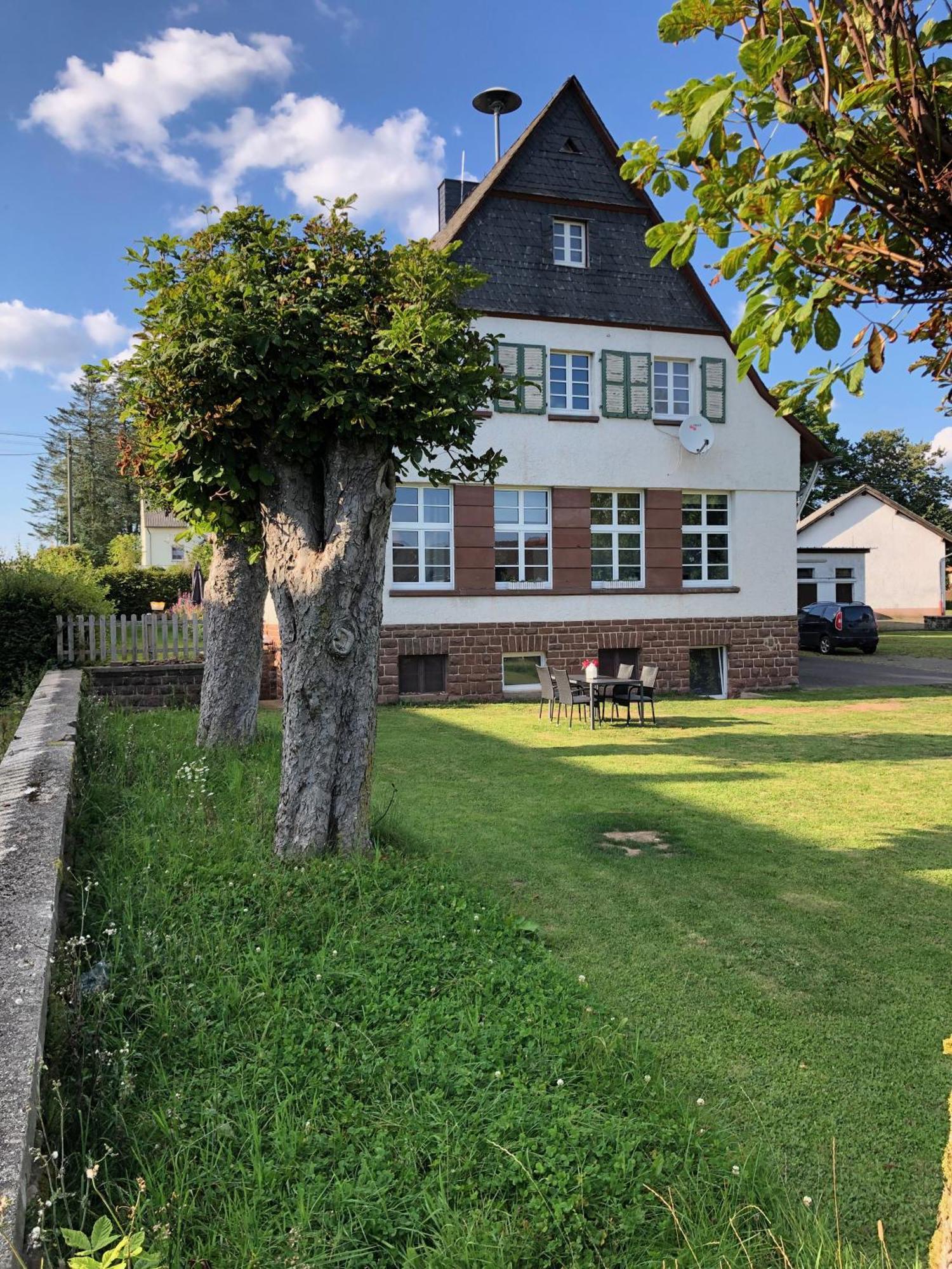 Alte Schule Seinsfeld Apartamento Exterior foto